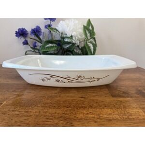 Vintage Pyrex Golden Honeysuckle Oval Casserole Dish 80oz Milk Glass‎
